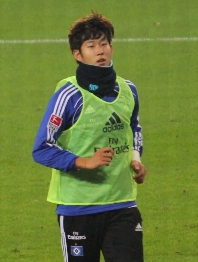 孙兴慜(Son Heung-min) ritratt tal-futbol