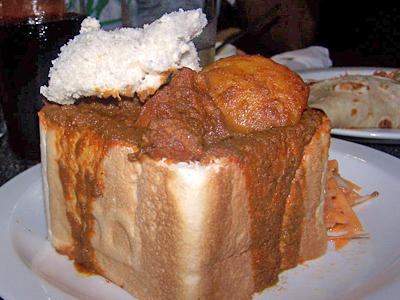 بانی چاو (Bunny Chow)