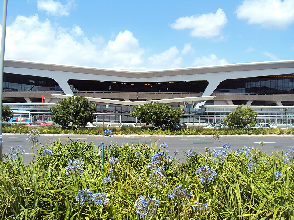 فرودگاه بین‌المللی کیپ‌تاون (Cape Town International Airport) نمای بیرونی