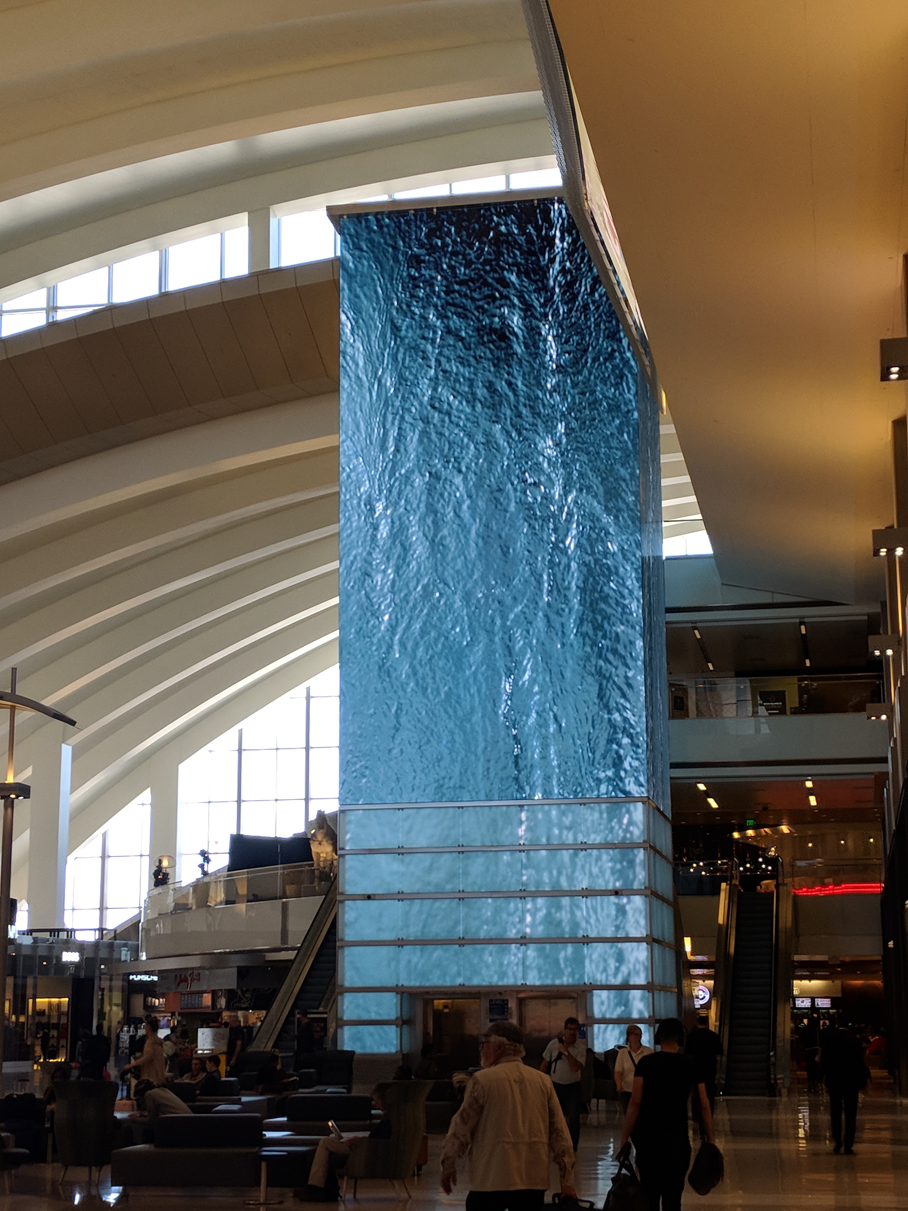 Zurich Airport panze